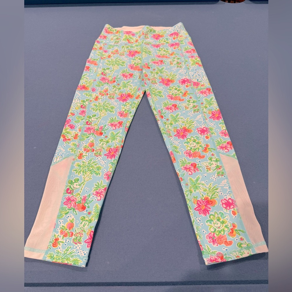 Lilly Pulitzer Disney Leggings Inseam 24” EUC with Pockets. Pink, green, orange